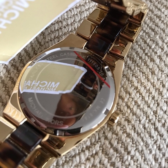 Michael Kors Watch - Picture 4 of 7